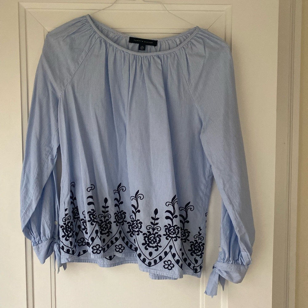 Tommy Hilfiger top XS